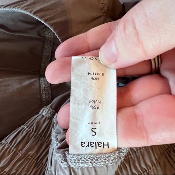 Halara Women’s Jogger in Gray (Mourning Dove) size Small - Picture 9 of 9